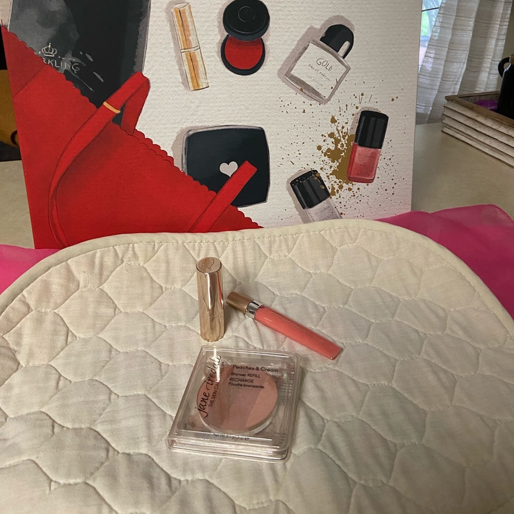 Jane Iredale 3 piece makeup